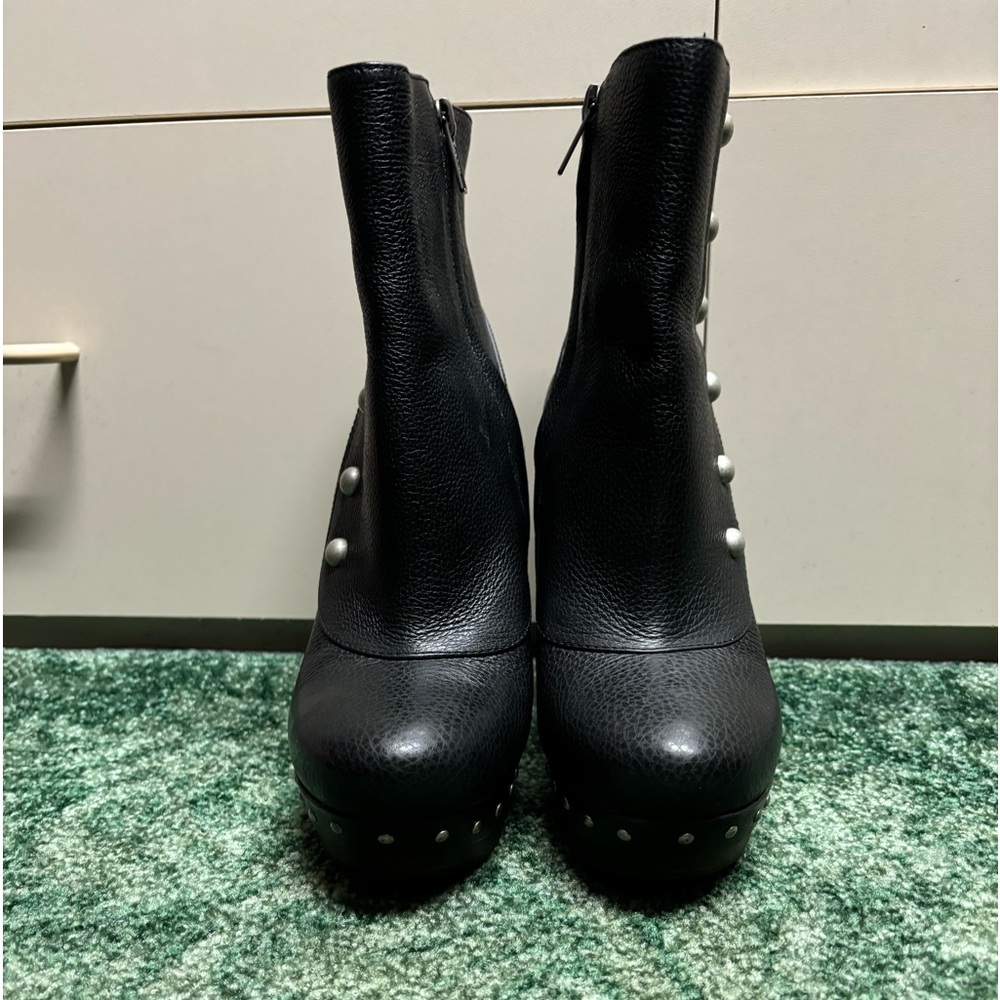 Ugg leather boots. 8.5 Worn once